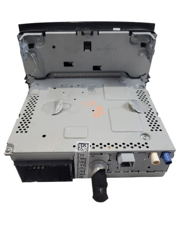 Audio Equipment Radio Display And Receiver Fits 18-20 PROMASTER CITY 6