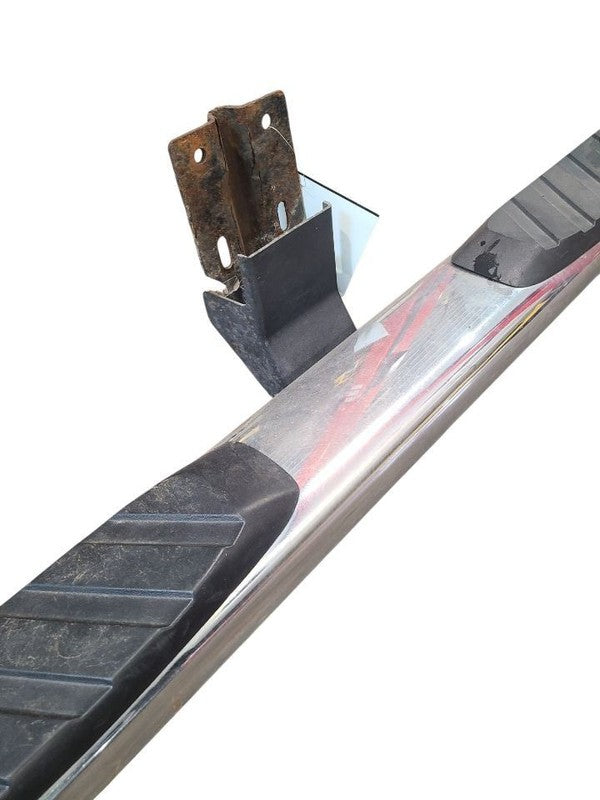 F250SD    2011 Running Board 663325