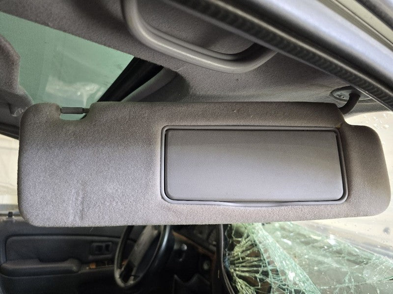 Passenger Right Sun Visor With Illumination Fits 99-00 4 RUNNER 640683