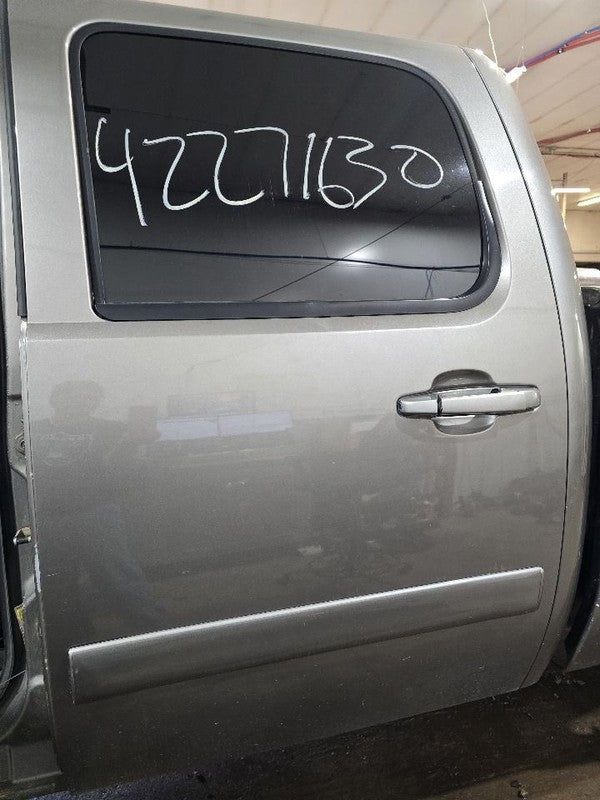 Driver Rear Side Door Crew Cab Fits 07-14 SIERRA 2500 PICKUP 645787
