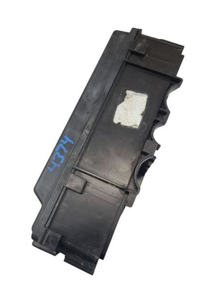 F150      2021 Fuse Box Engine 575830