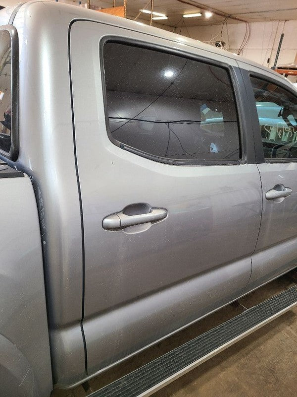 Passenger Rear Side Door Crew Cab 4 Door Fits 16-19 TACOMA 672334