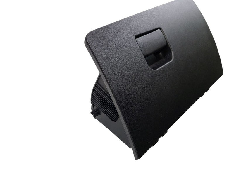EQUINOX   2018 Glove Box 628204