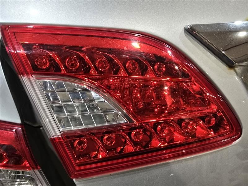 Driver Left Tail Light Lid Mounted Fits 13-15 SENTRA 606449