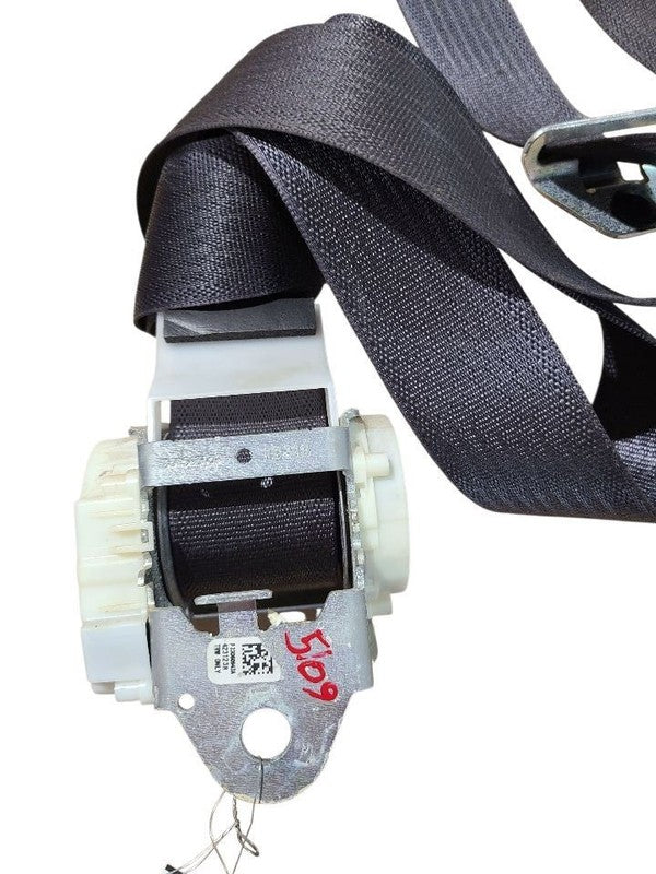 SILVRDO15 2013 Seat Belt Rear 634995