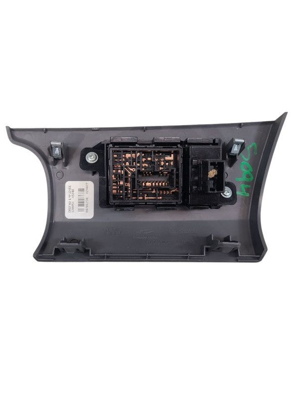 SILVRDO25 2004 Dash/Interior/Seat Switch 634343