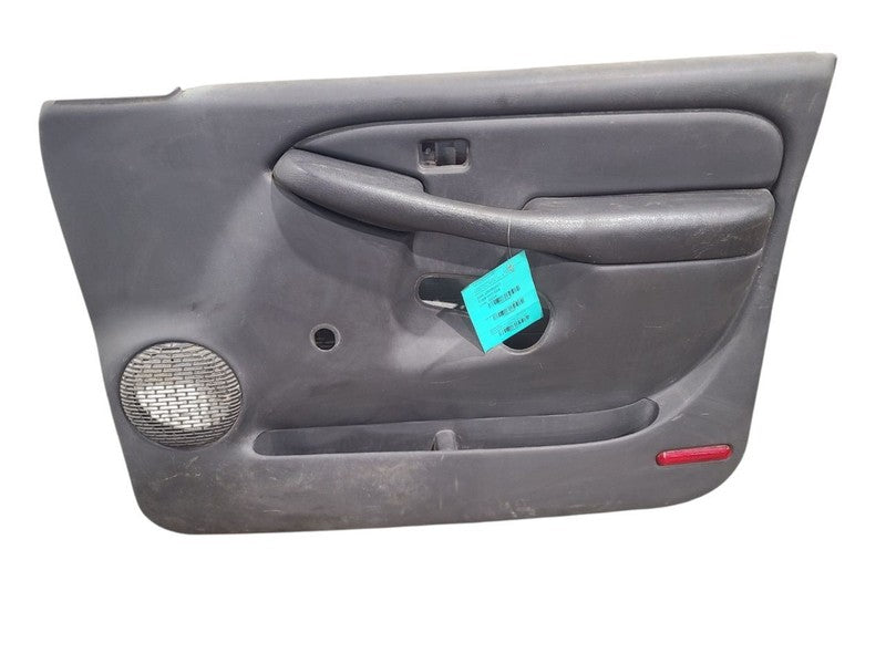 SILVRDO15 2003 Front Door Trim Panel 660627