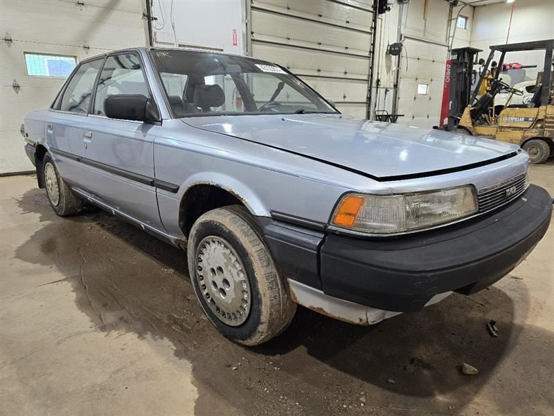 FRONT CAMRY     1988 Center Retractor with Shoulder Belts Seat Belt Fr