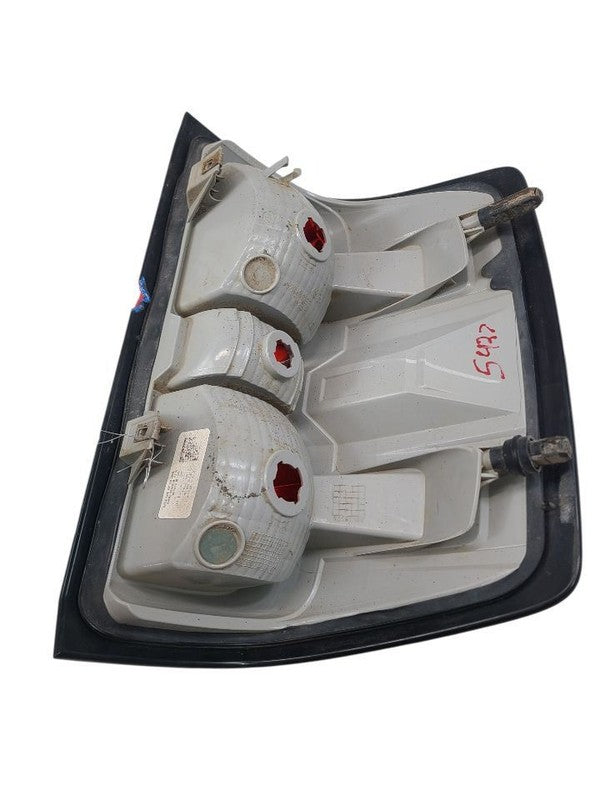Passenger Tail Light Pickup With Box DRW Fits 16-19 SIERRA 3500 PICKUP