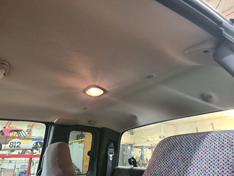 RAM2500   2001 Headliner 667125
