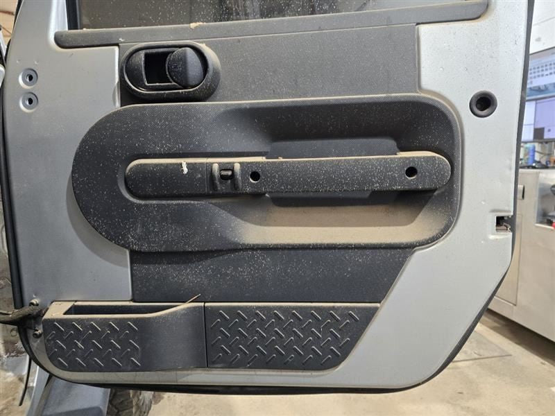 Passenger Front Door Full Door Fits 07-10 WRANGLER 596976