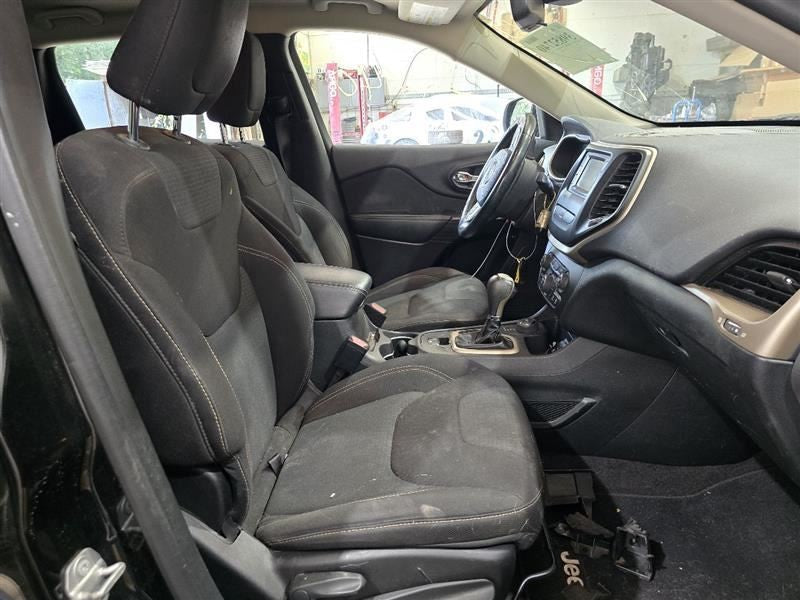 Seat Belt Front Bucket Seat Sedan Driver Buckle Fits 15-17 200 596226