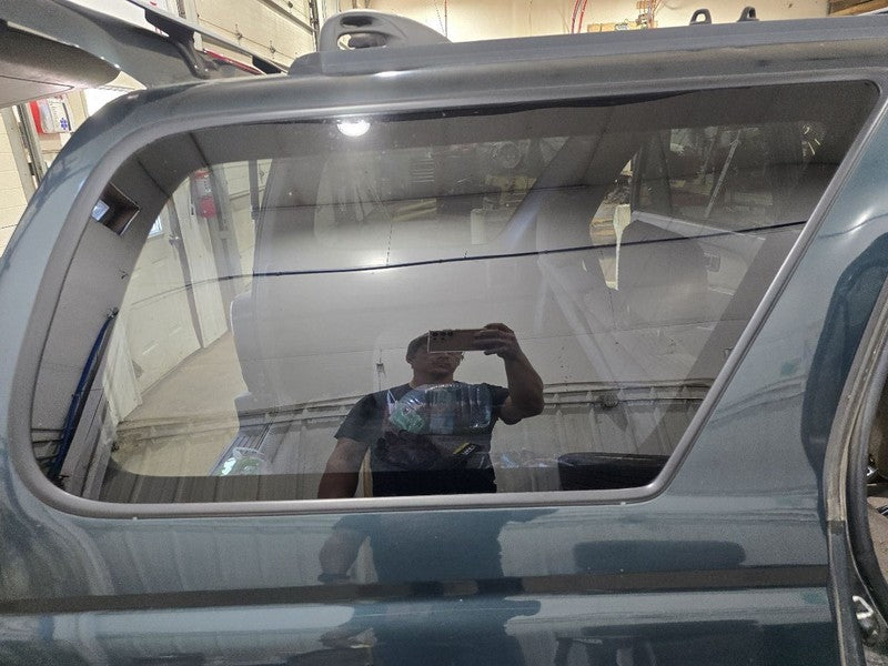 Passenger Quarter Glass With Antenna Privacy Tint Fits 96-02 4 RUNNER 