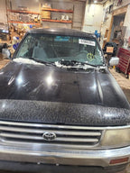 T100      1998 High Mounted Stop Light 653995