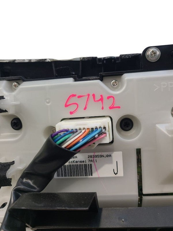 Info-GPS-TV Screen Control Screen Dash Mounted Fits 17-18 INFINITI QX6
