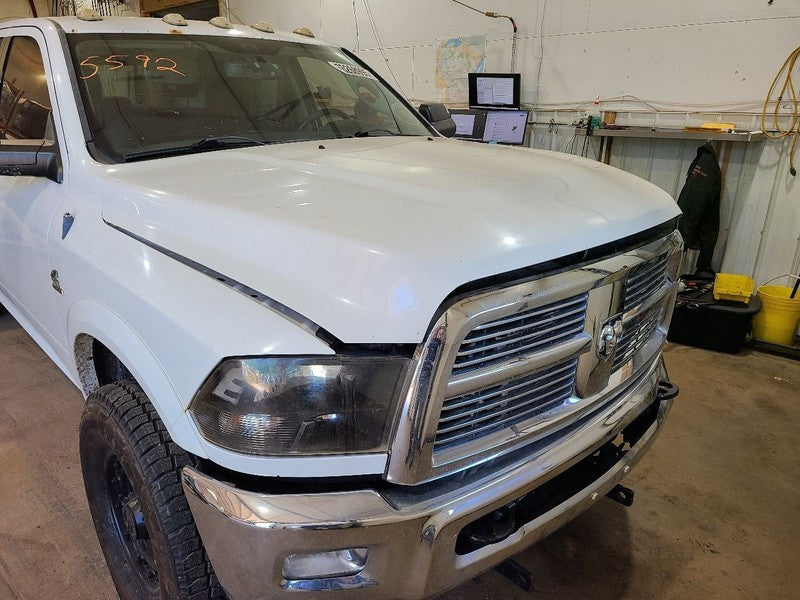 Console Front Floor Bucket Seats Fits 10-12 DODGE 2500 PICKUP 671424