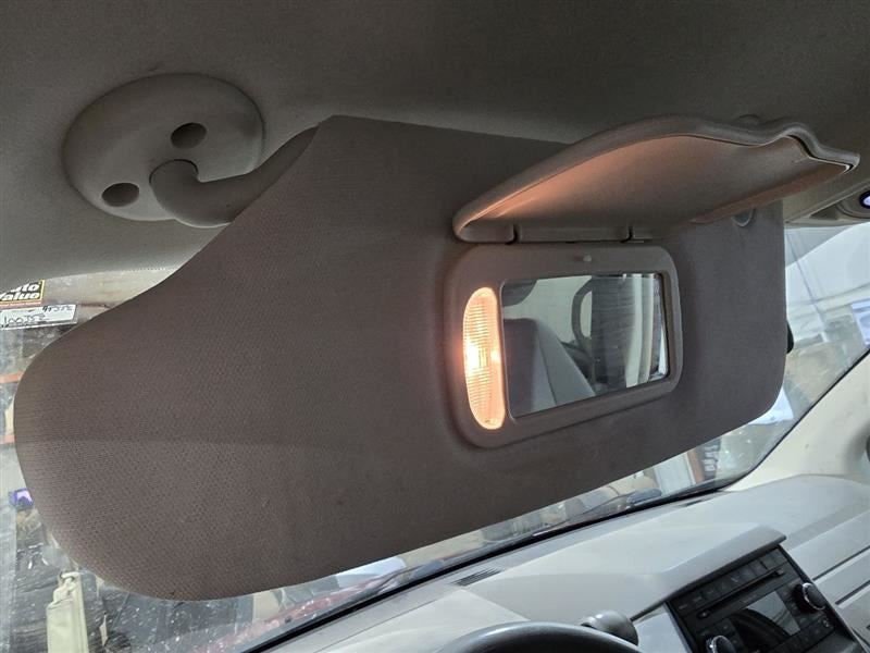 Driver Sun Visor With Illumination Fits 08-10 CARAVAN 607638