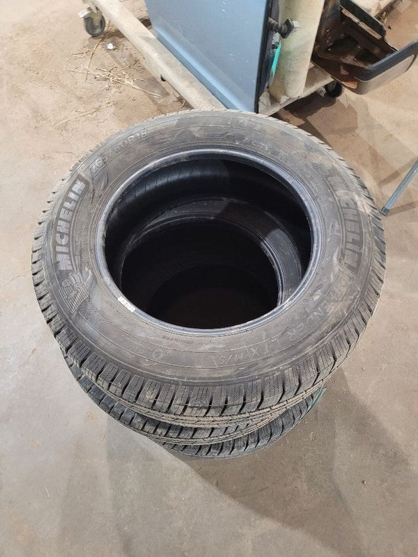 3 Used Tires 265-60-18  Michelin 10/32 662240