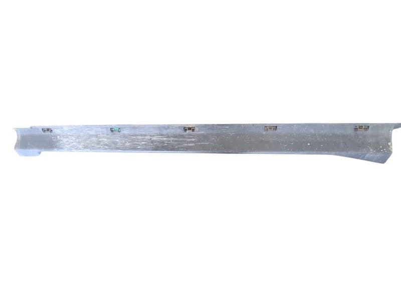 H3        2006 Rocker Panel Moulding 665582