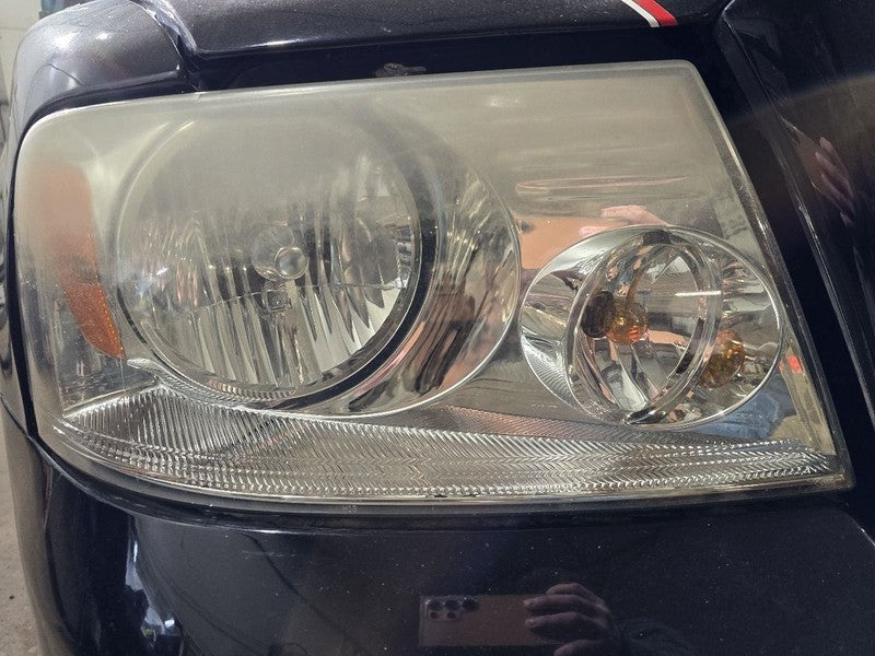 Passenger Headlight Bright Background Fits 04-08 FORD F150 PICKUP 6125