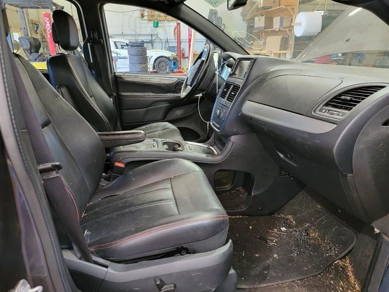 CARAVAN   2016 Dash Bezel 556745