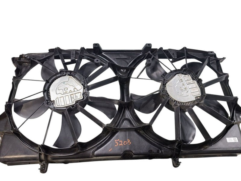Radiator Fan Motor Fan Assembly Fits 14-21 SILVERADO 1500 PICKUP 64430