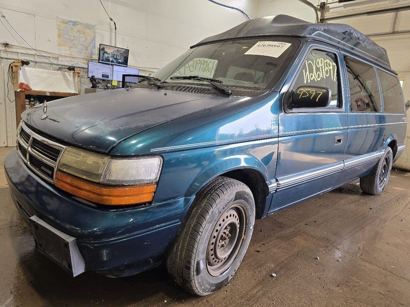 CARAVAN   1995 Seat Belt Front 642090