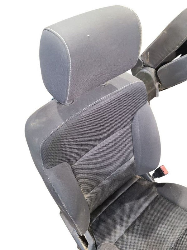 Passenger Front Seat Bucket And Bench Fits 15-19 SIERRA 2500 PICKUP 63