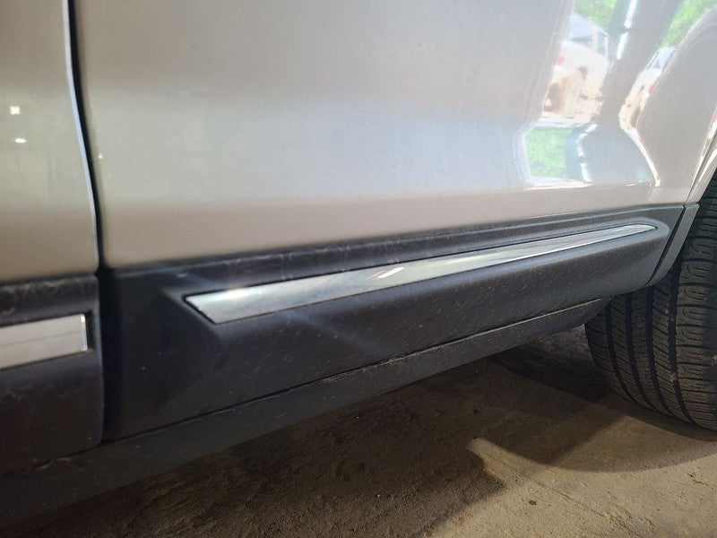 Driver Left Rear Side Door Fits 11-15 MKX 666985