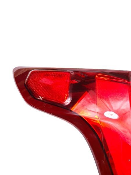 Driver Tail Light Without Police Package Clear Lens Fits 16-19 EXPLORE