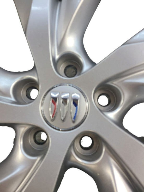 Wheel 18x7-1/2 Painted Silver Opt Rsz Fits 24-26 ENCORE GX 679806