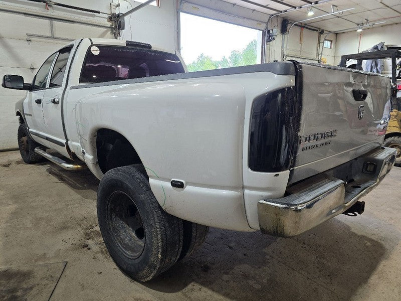 RAM3500   2004 Radiator Shroud 640287