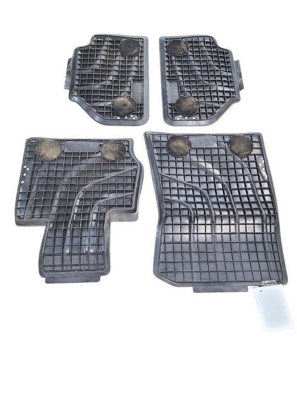 X4        2016 Floor Mat 636731