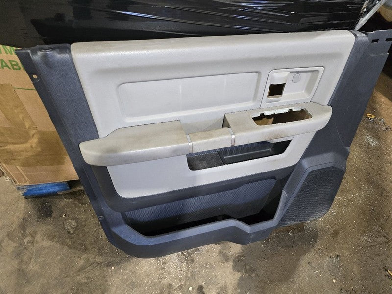 RAM1500   2009 Front Door Trim Panel 627694