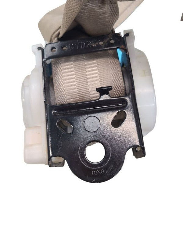 LANDCRUIS 2000 Seat Belt Rear 632033