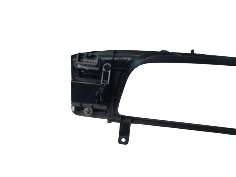T100      1998 Dash Bezel 654012