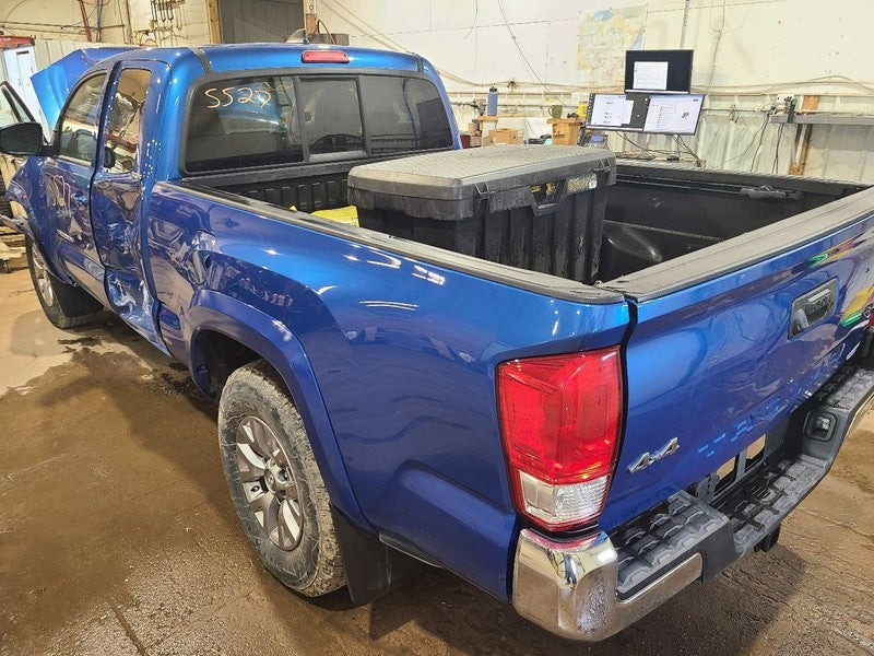 Axle Shaft Front Axle Outer Assembly Fits 05-23 TACOMA 667290
