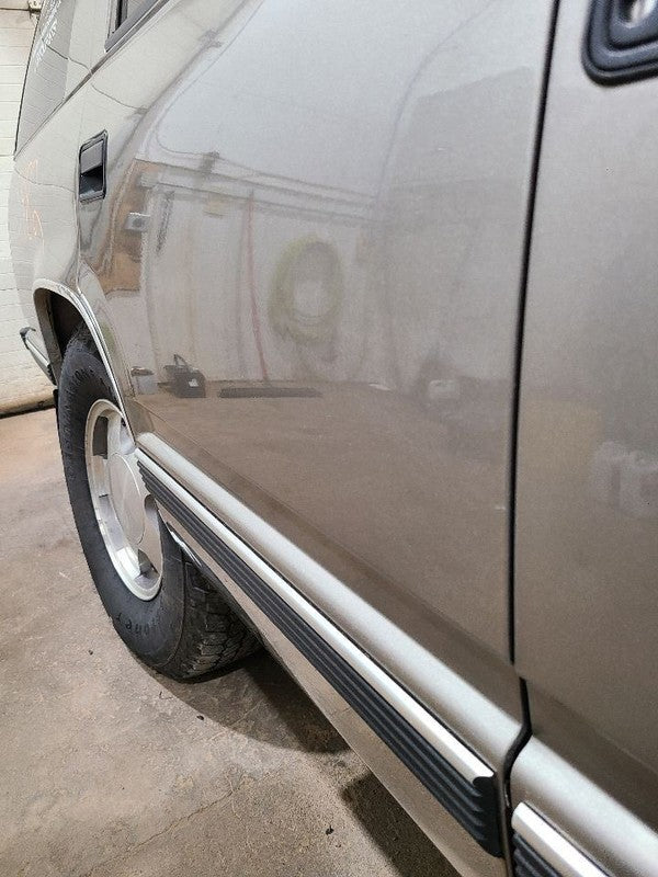 Passenger Rear Side Door Classic Style Electric Fits 95-00 TAHOE 66431
