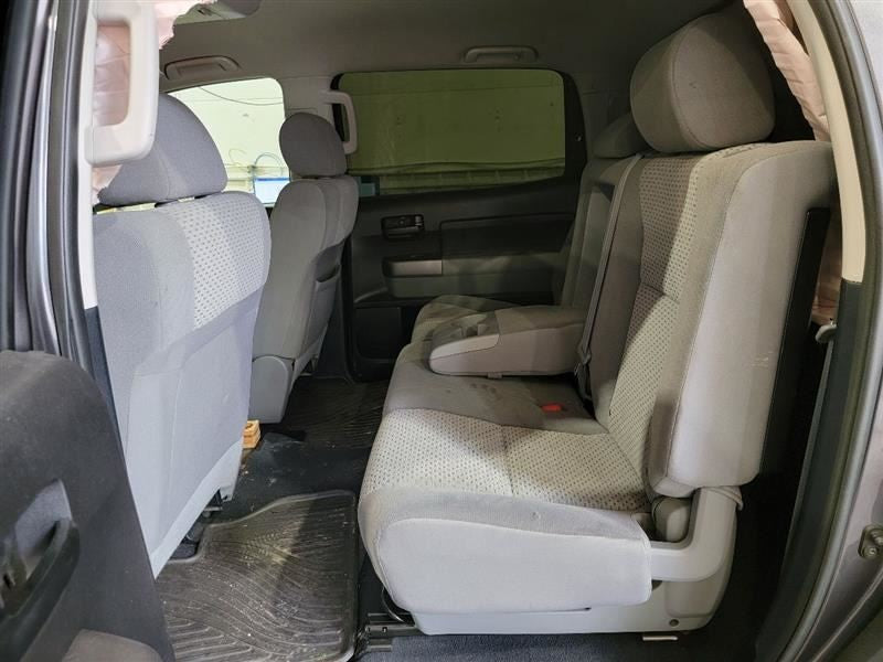 TUNDRA    2013 Owners Manual 449839
