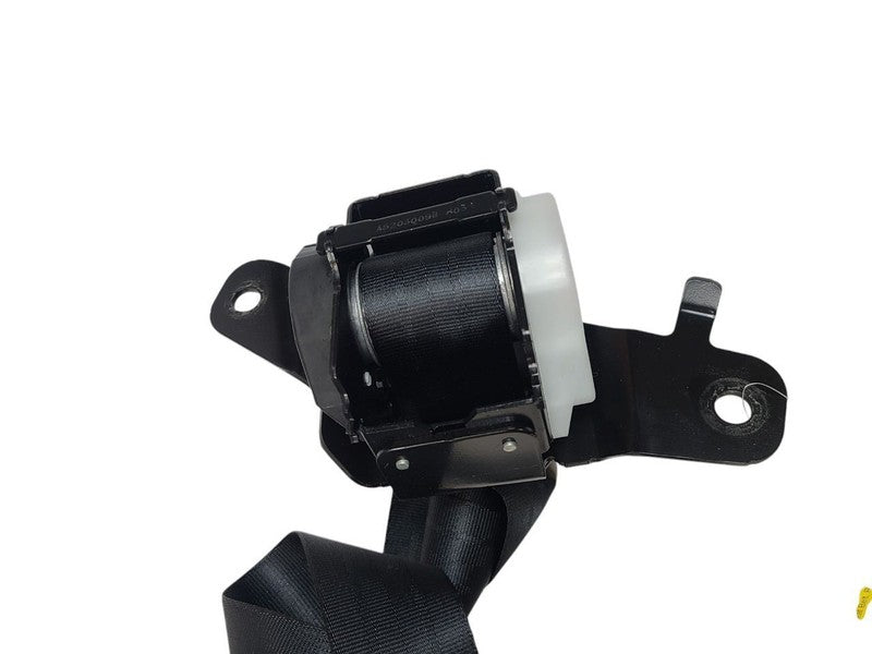 PILOT     2016 Seat Belt Rear 608357