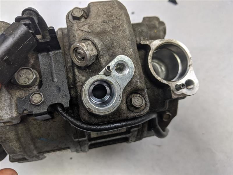 AC Compressor Fits 11-16 TOUAREG 240370