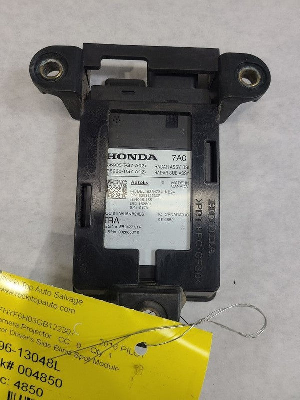PILOT     2016 Camera/Projector 608433