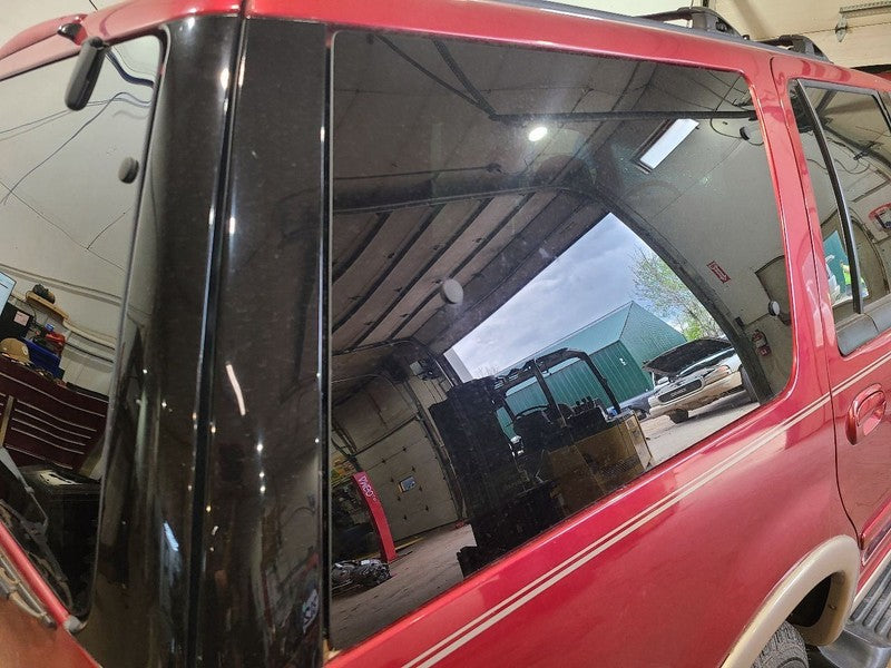 Passenger Quarter Glass Movable Privacy Tint Fits 97-99 EXPEDITION 665