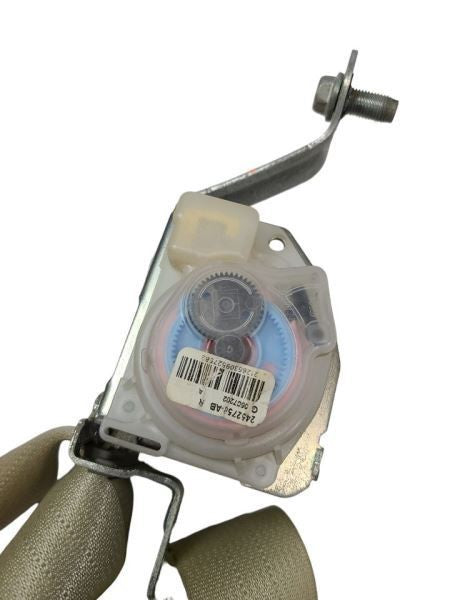 JX35      2013 Seat Belt Rear 600461