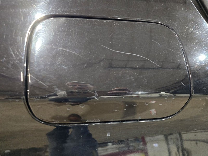 528I      2015 Fuel Filler Door 615163