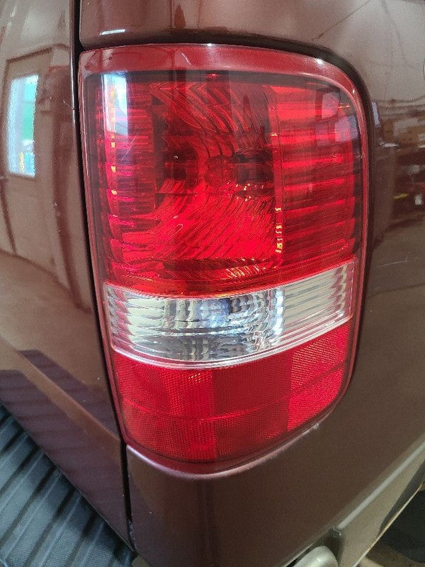 Passenger Tail Light Styleside Fits 04-08 FORD F150 PICKUP 666925