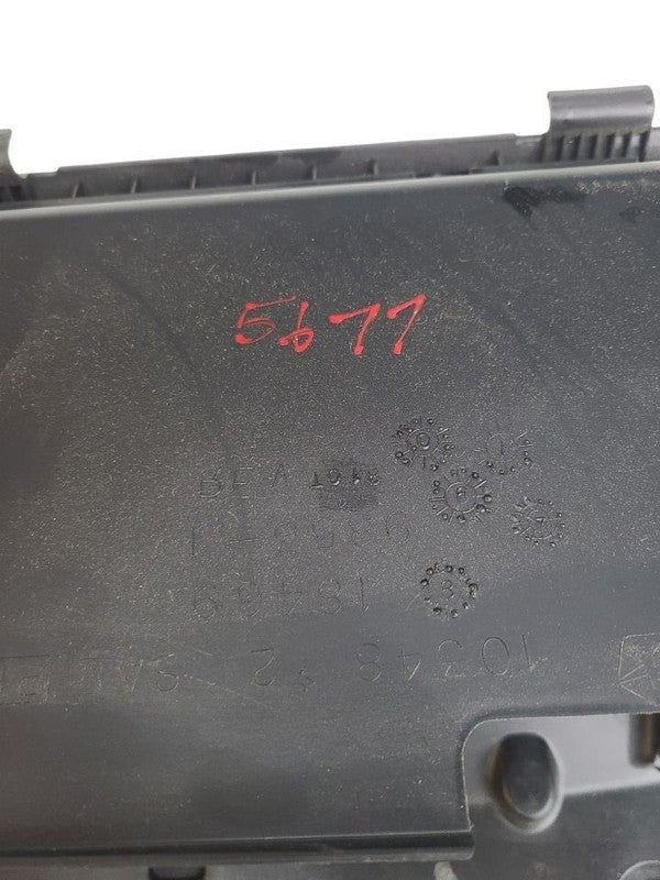 RAM1500   2001 Glove Box 676635