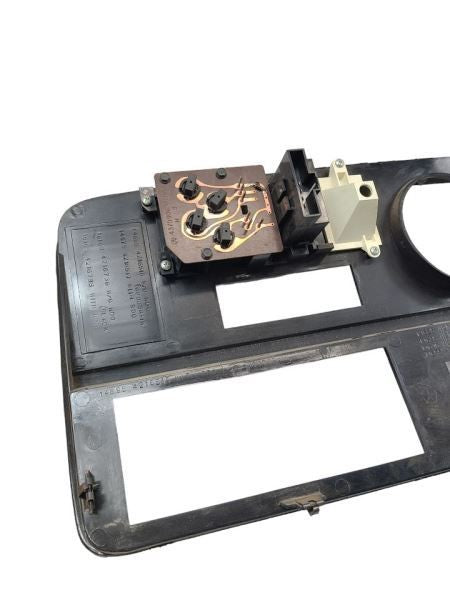 TDOD250   1990 Speedometer/Radio/Temperature Dash Bezel Assembly w/ Ve