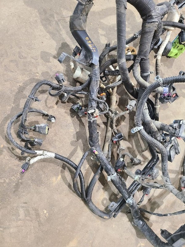 SUBURBN15 2015 Engine Wire Harness 620977