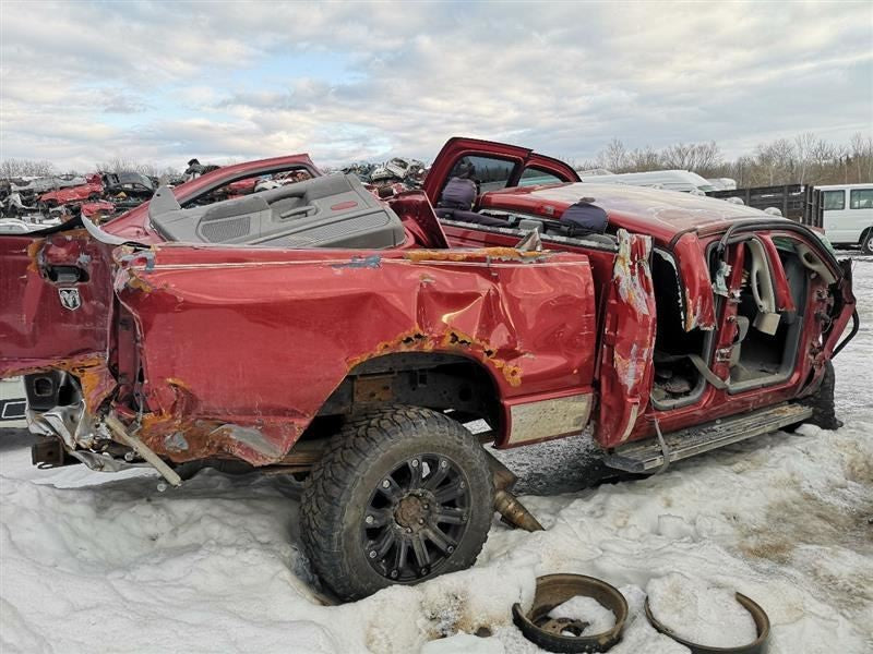 RAM2500   2006 Engine Cover 217378